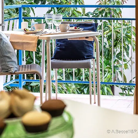 Mint House 바스토